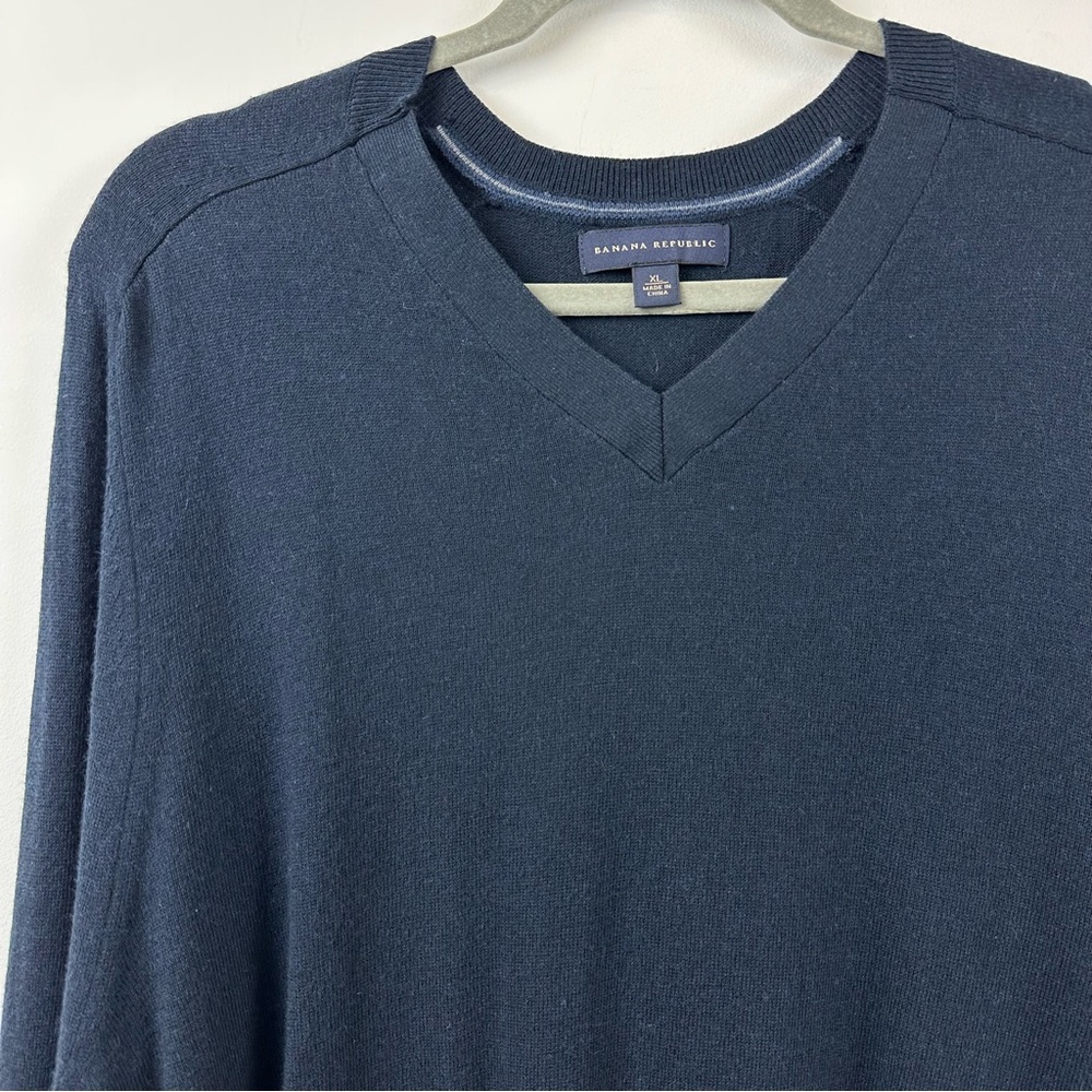 Banana Republic Lightweight XL V-Neck‎ Navy Blue Sweater Elbow Patches